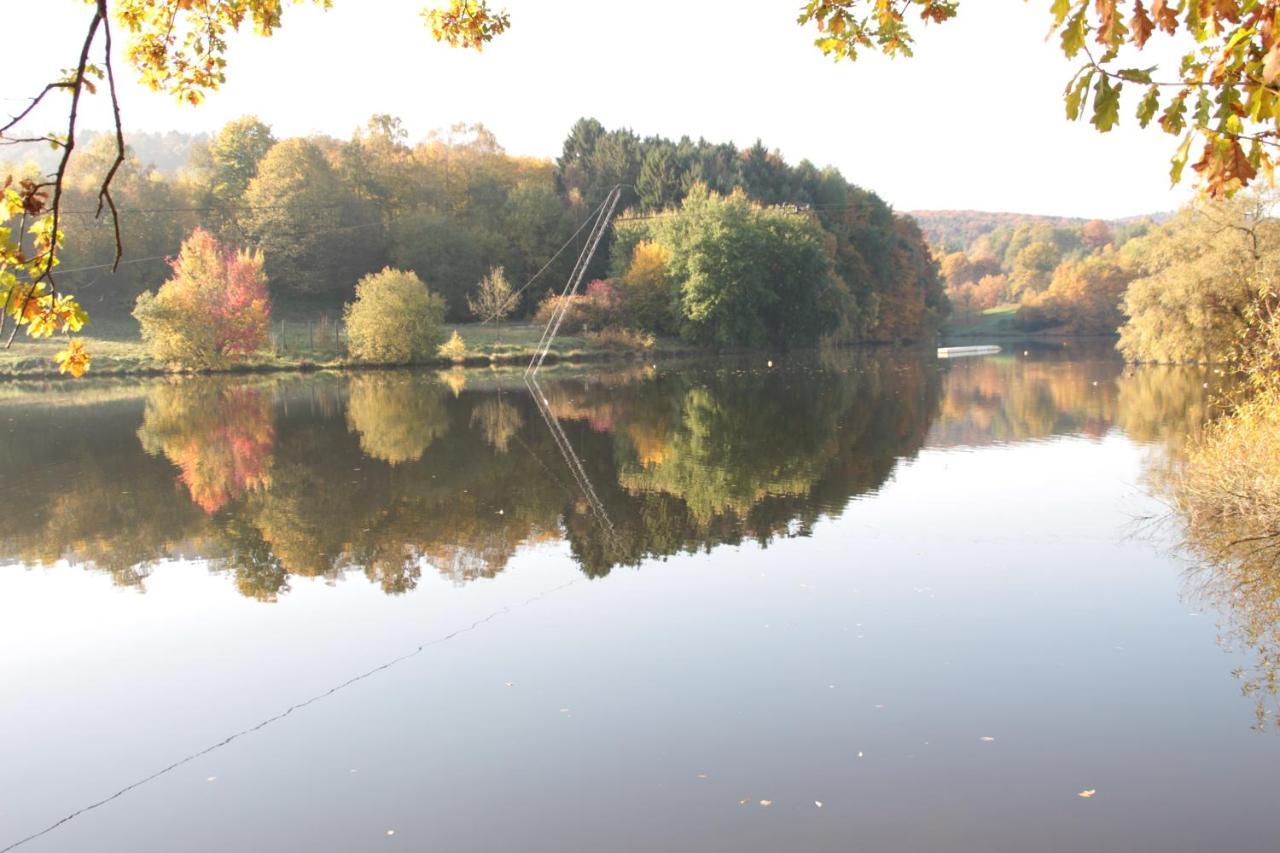 Ferienhaus "Baeren Ecke" Am See Im Bergland เคียร์ชไฮม์ ภายนอก รูปภาพ