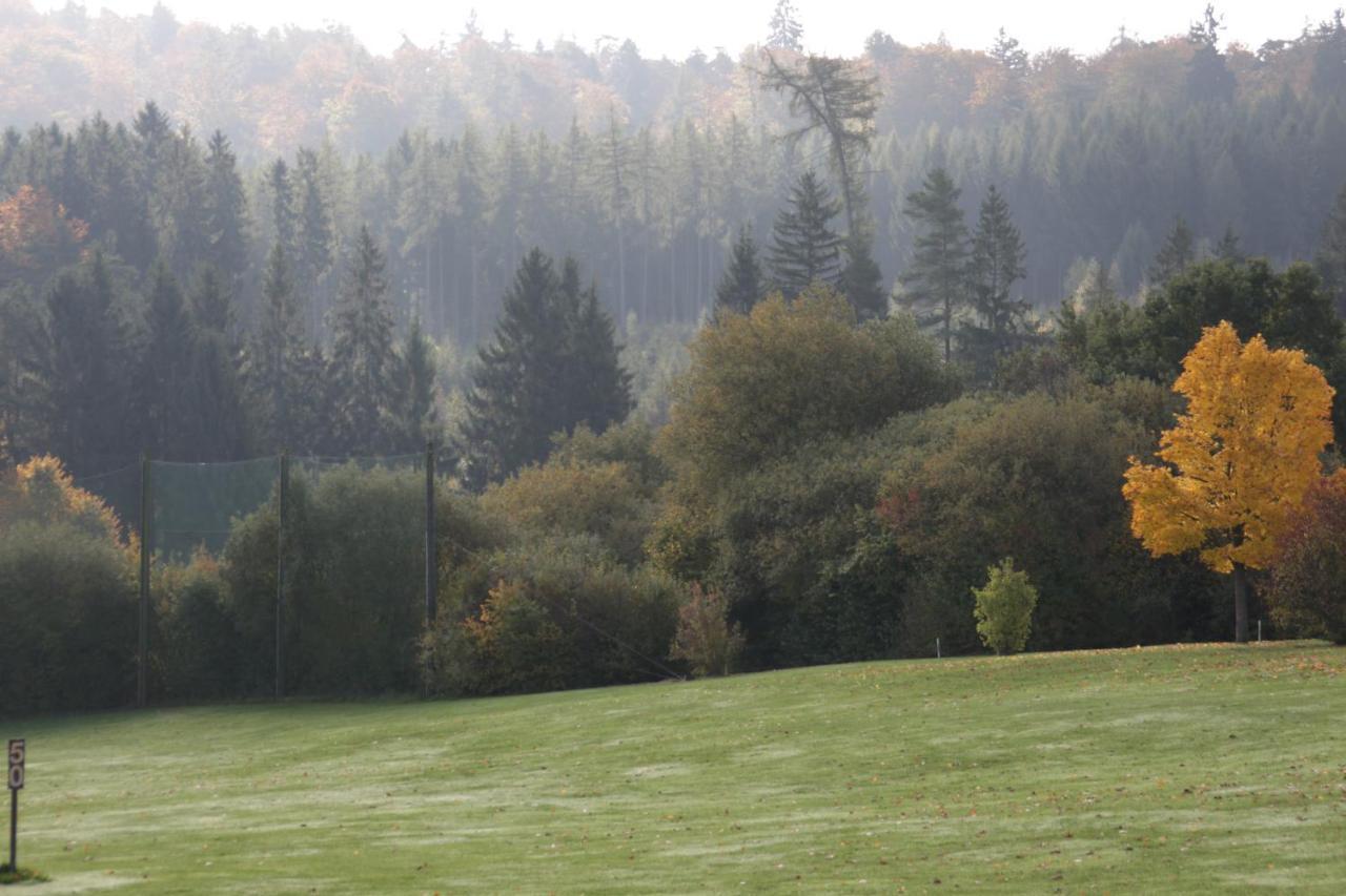 Ferienhaus "Baeren Ecke" Am See Im Bergland เคียร์ชไฮม์ ภายนอก รูปภาพ